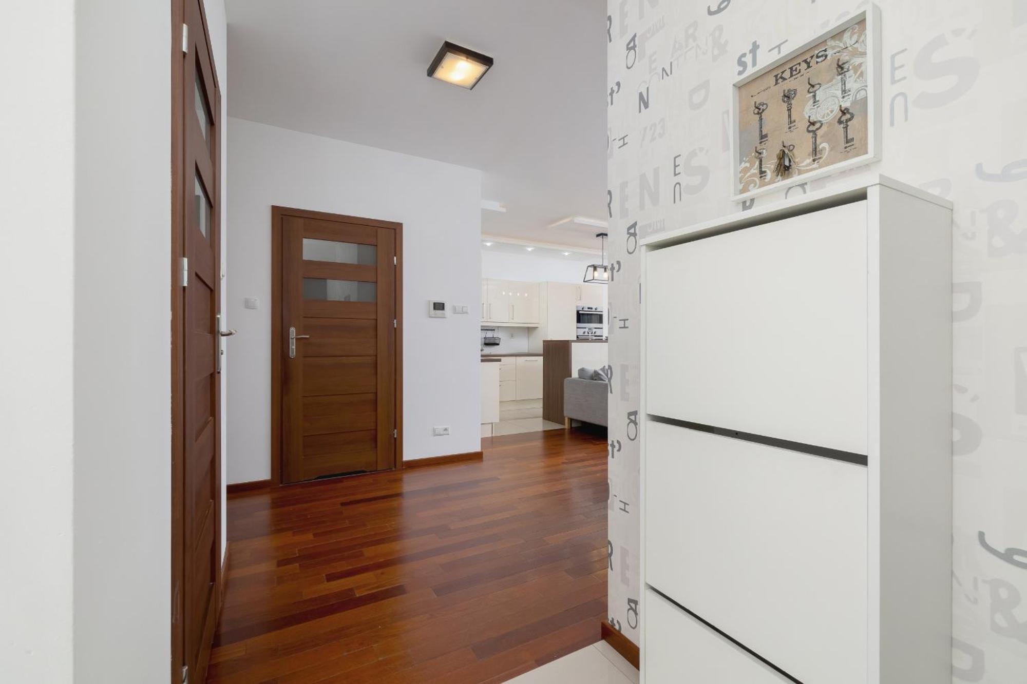 Spacious & Cozy Grzegorzecka By Renters Apartment *