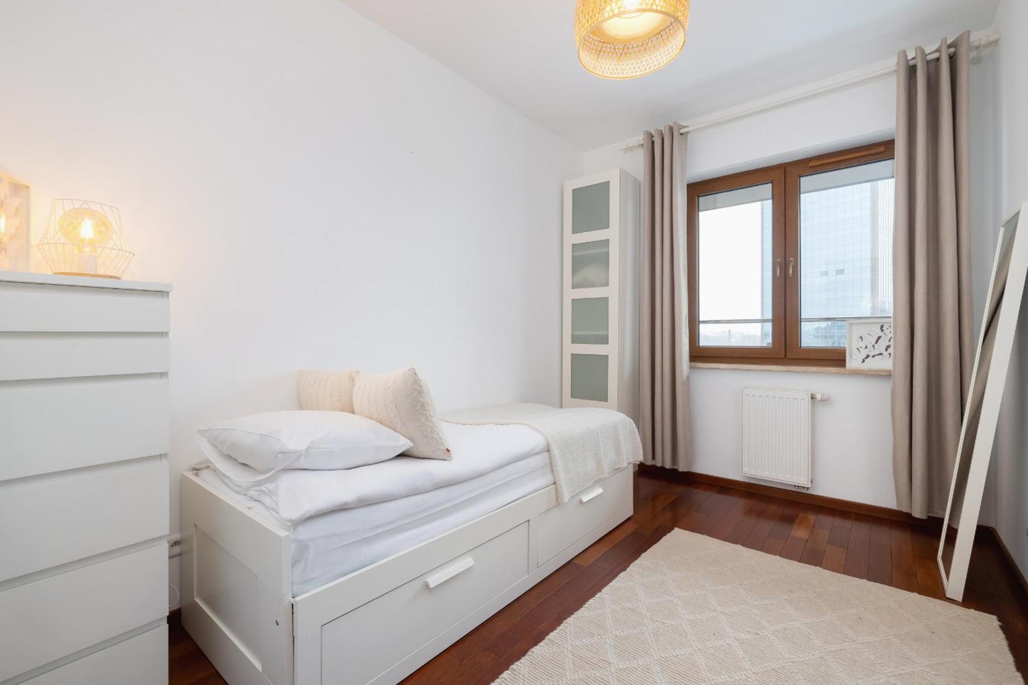 Spacious & Cozy Grzegorzecka By Renters Apartment *